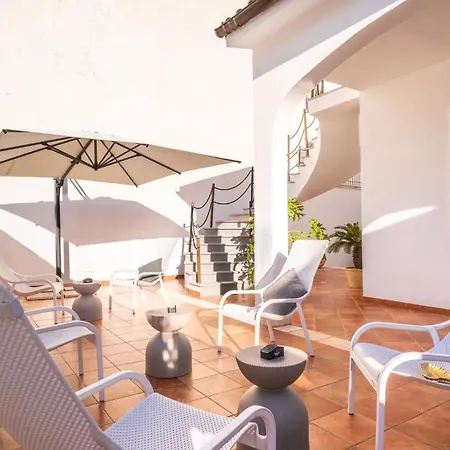 Bed & Breakfast Le Chele - A Due Passi Dal Mare 3*