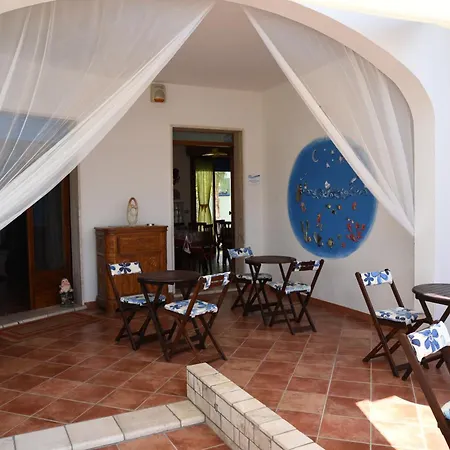 Le Chele Bed and Breakfast Torre Lapillo